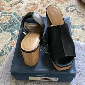 Target Peony heels size 10